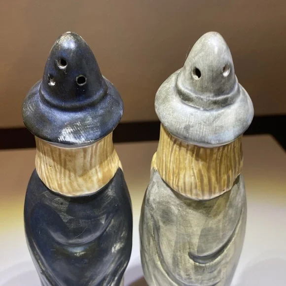 Rare Vintage Set of Bisque Witch Salt and Pepper Shakers - Picture 9 of 11